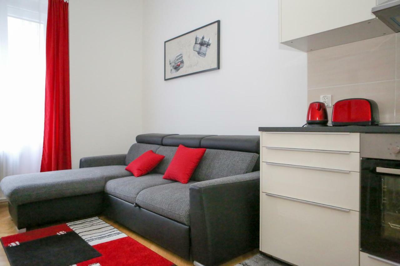 Stylish Apartment A Few Steps From Metro Prague Ngoại thất bức ảnh