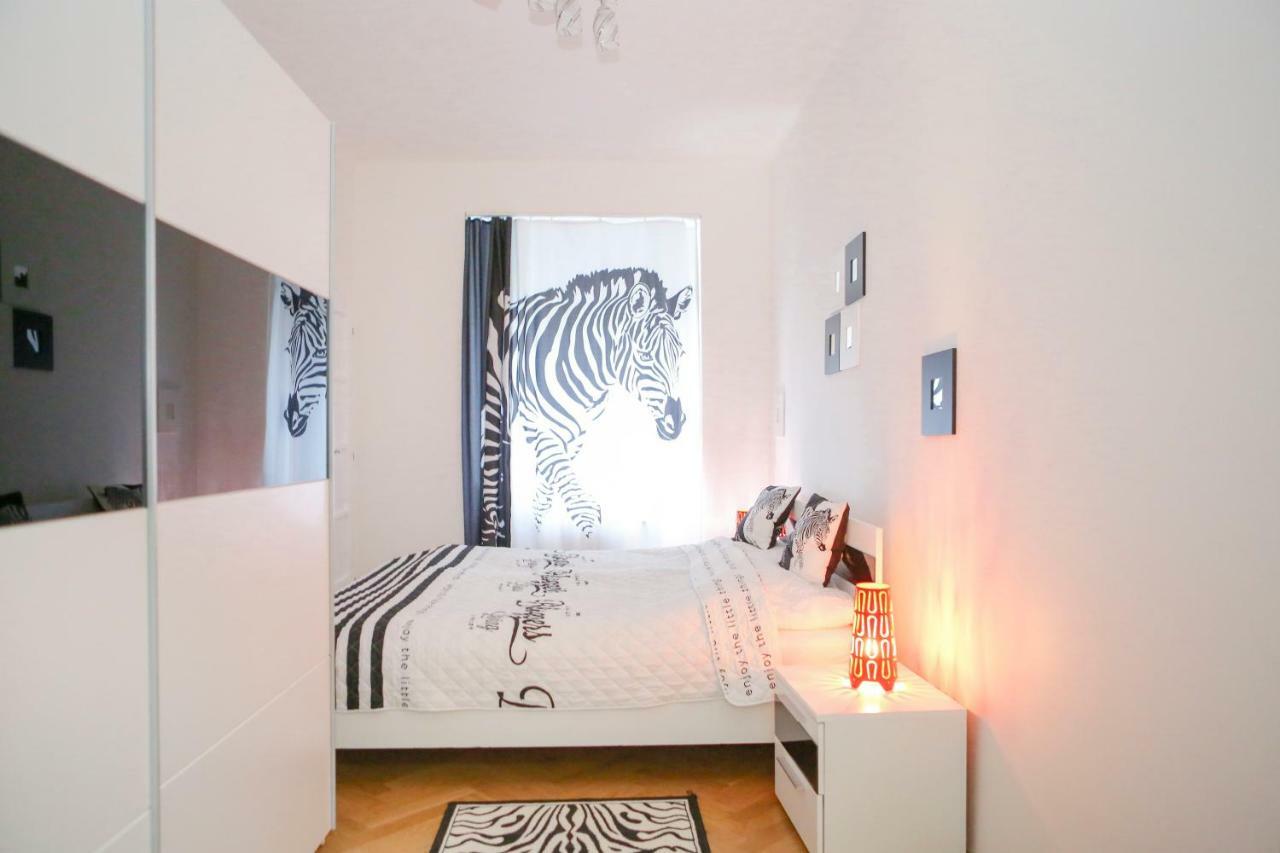 Stylish Apartment A Few Steps From Metro Prague Ngoại thất bức ảnh